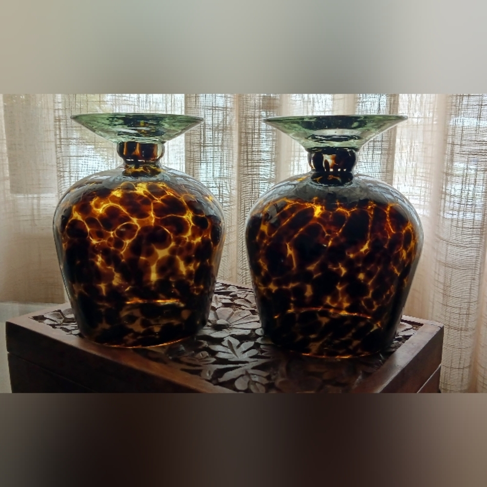 Tortoise Wine Goblets, 6" high, Set of 2, FIRM On Price - Picture 3 of 8